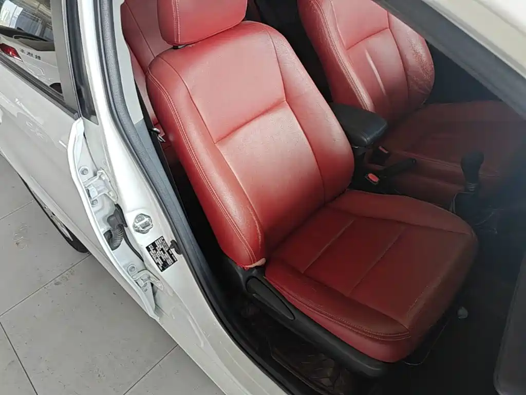 Toyota Vios 2017 — фото 25