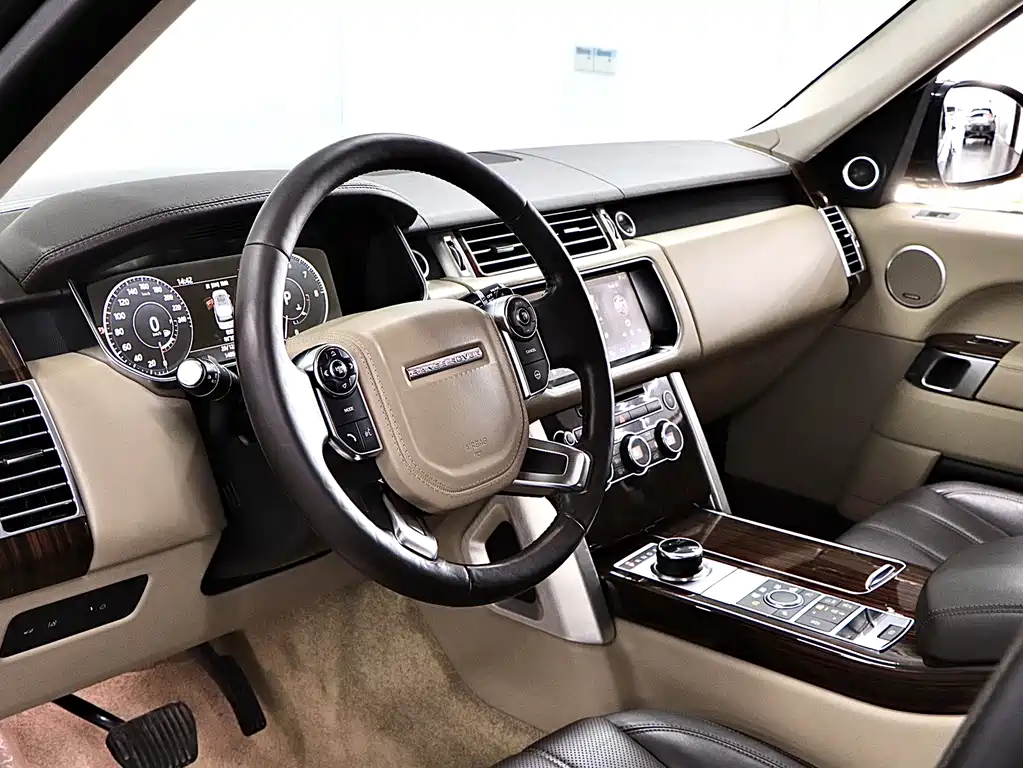 Land Rover Range Rover 2017 — фото 11