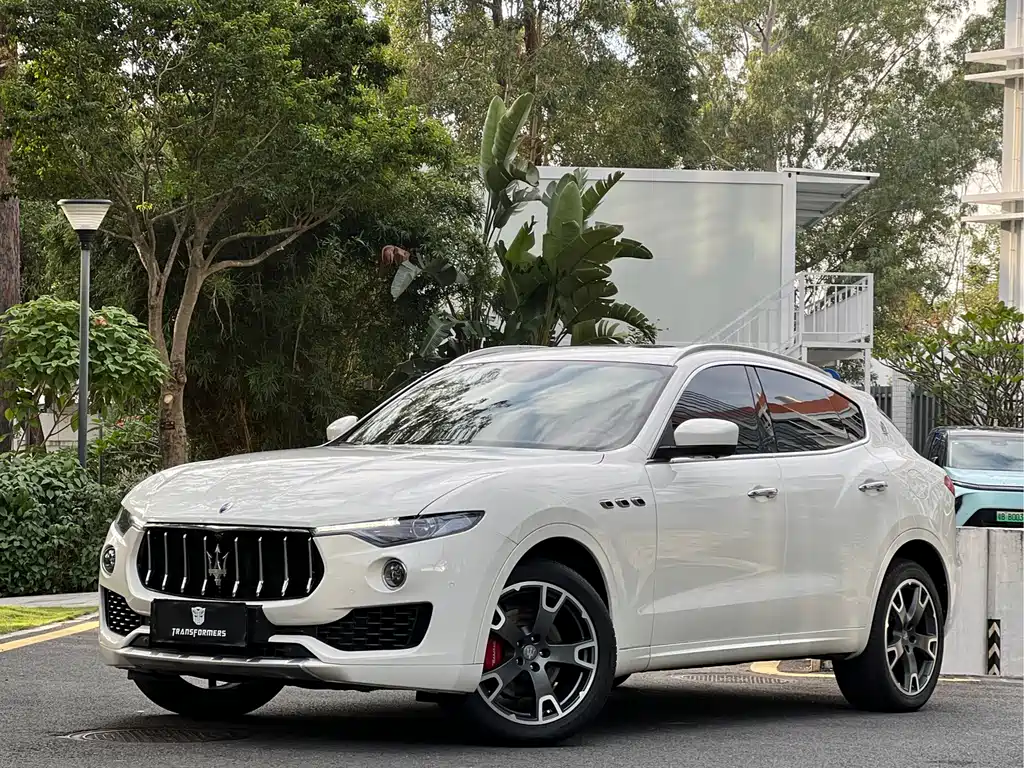 Maserati Levante 2018 — фото 1