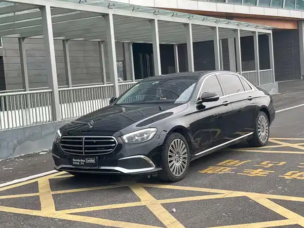 Mercedes-Benz E-Class 2021