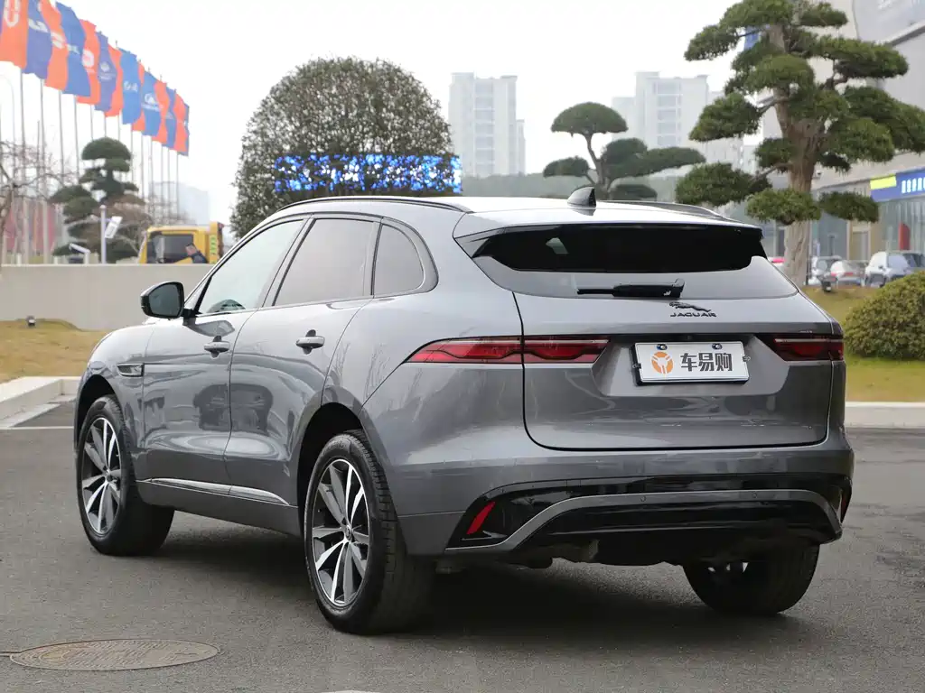 Jaguar F-PACE 2024 — фото 18