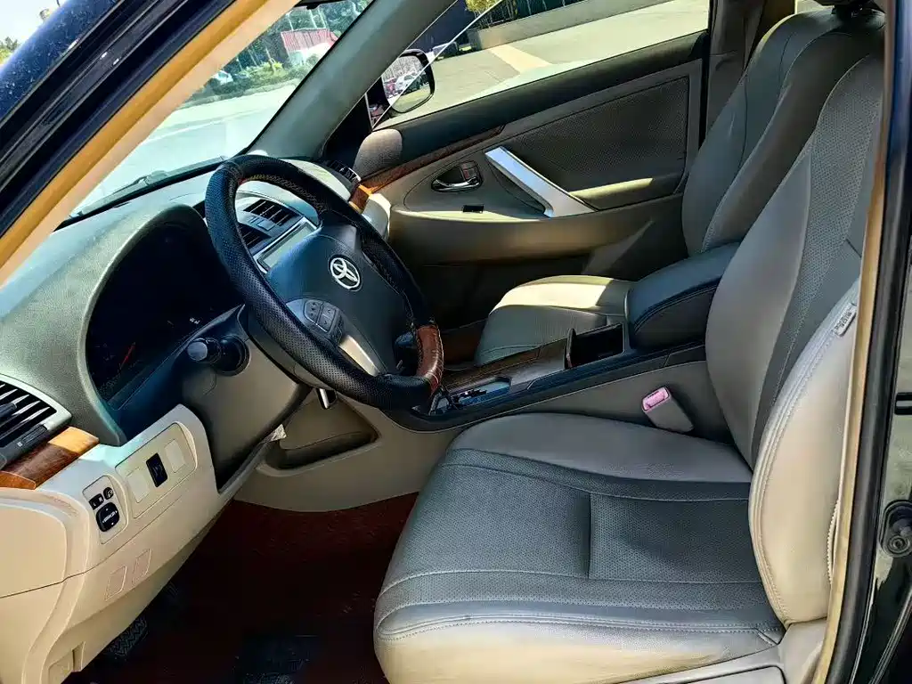 Toyota Camry 2010