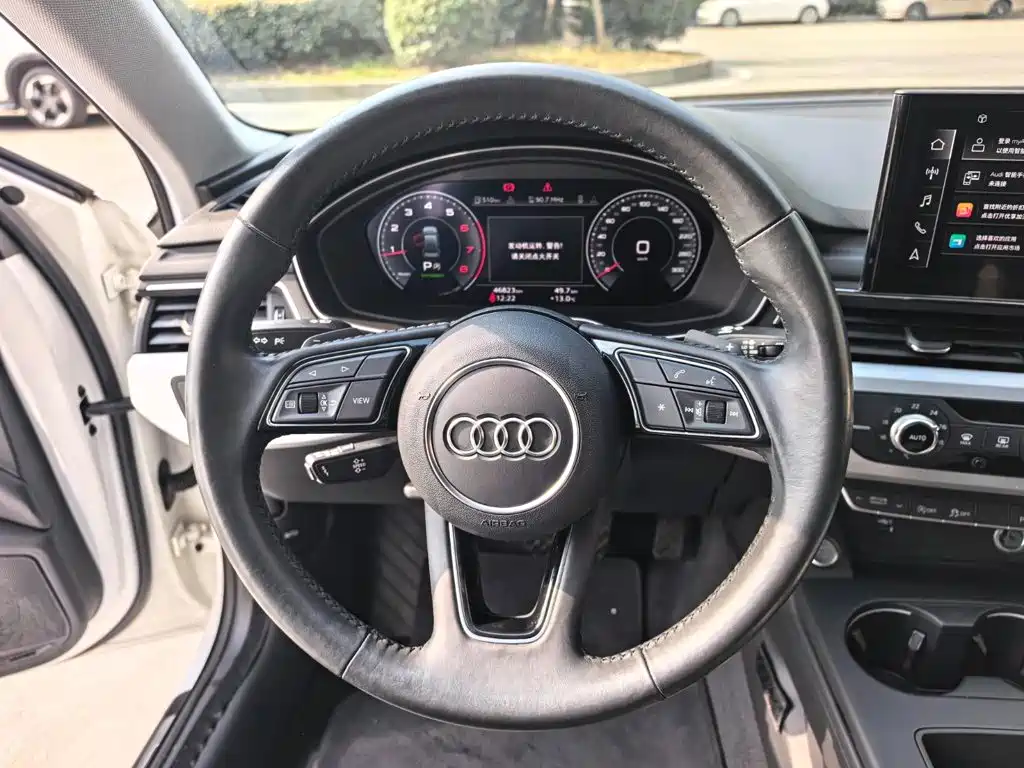 Audi A4L 2020 — фото 7