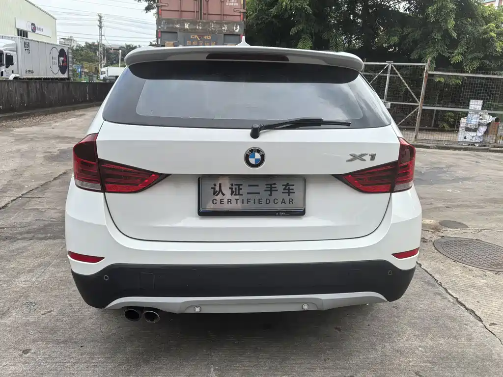 BMW X1 2015 — фото 8