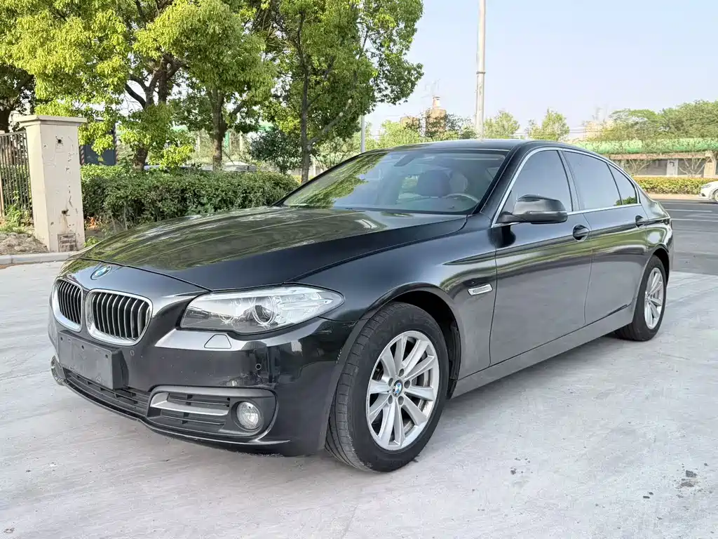 BMW 5 Series 2016 — фото 3