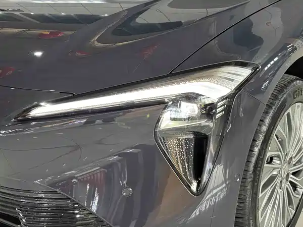Buick Zhijing L7 2025