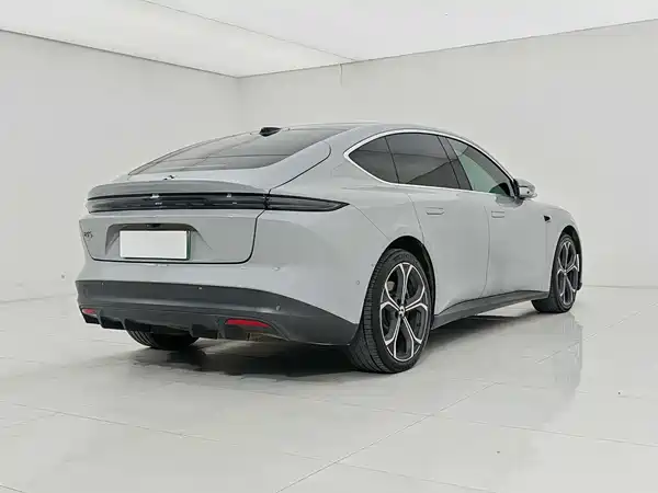 NIO ET5 2024
