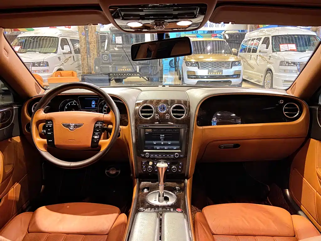 Bentley Flying Spur 2012 — фото 17