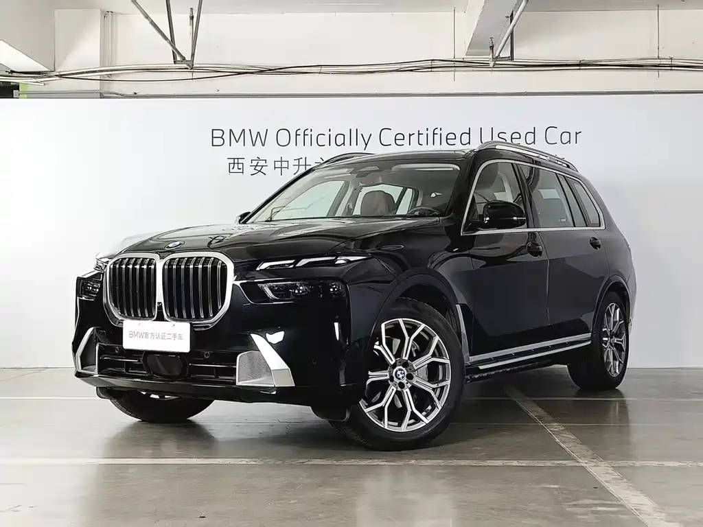 BMW X7 2025 — фото 1