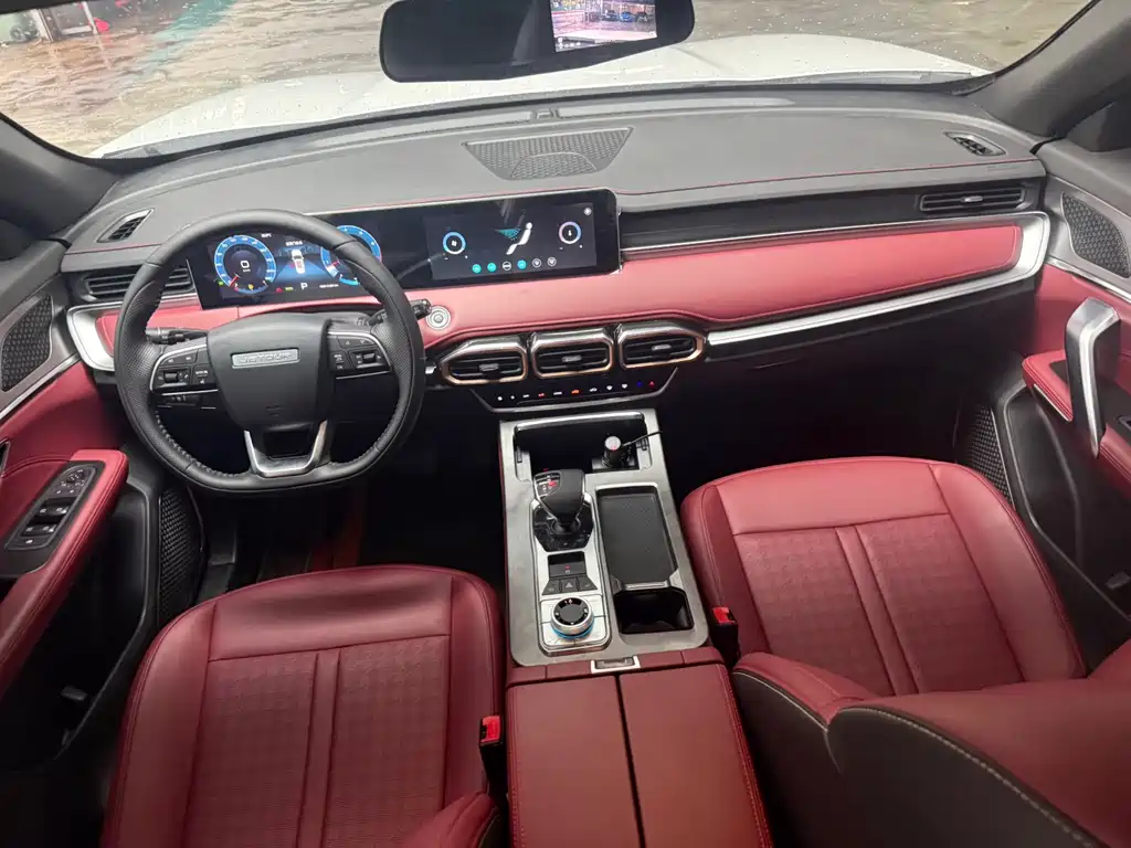 Jetour X70 PLUS 2025