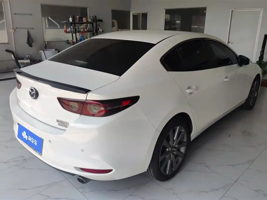 Mazda 3 Axela 2021