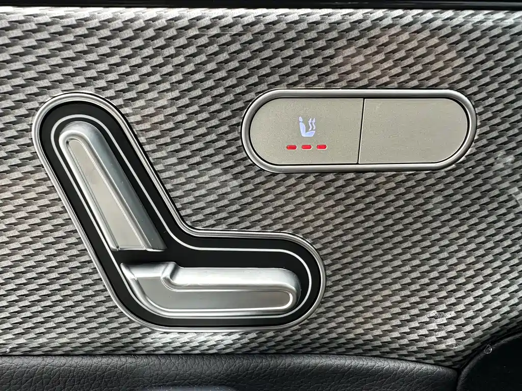 Mercedes-Benz A-Class 2022 — фото 12