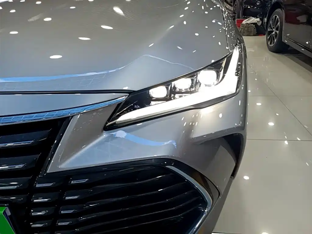 Toyota Avalon 2022 — фото 24