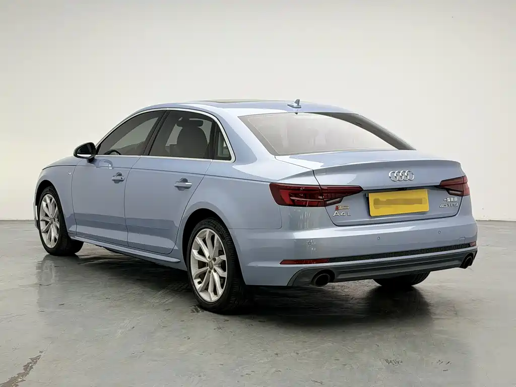 Audi A4L 2018
