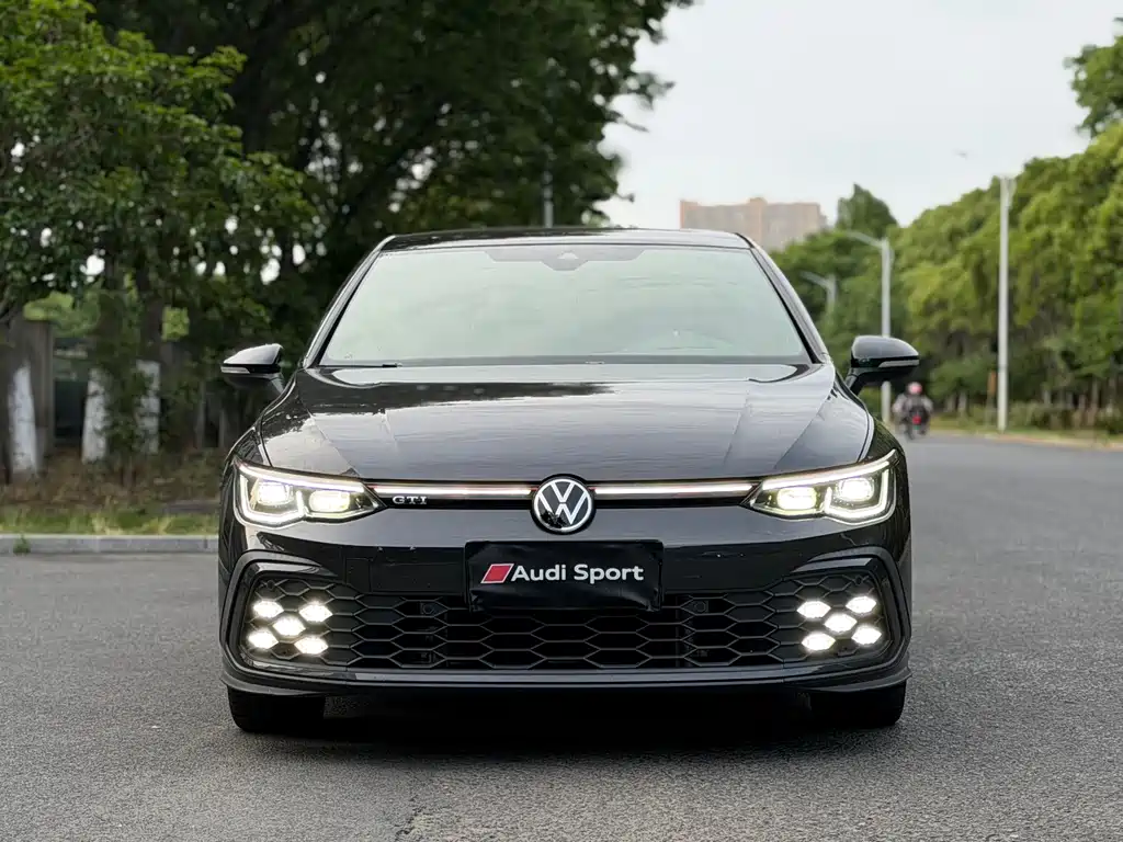 Volkswagen Golf GTI 2021 — фото 2