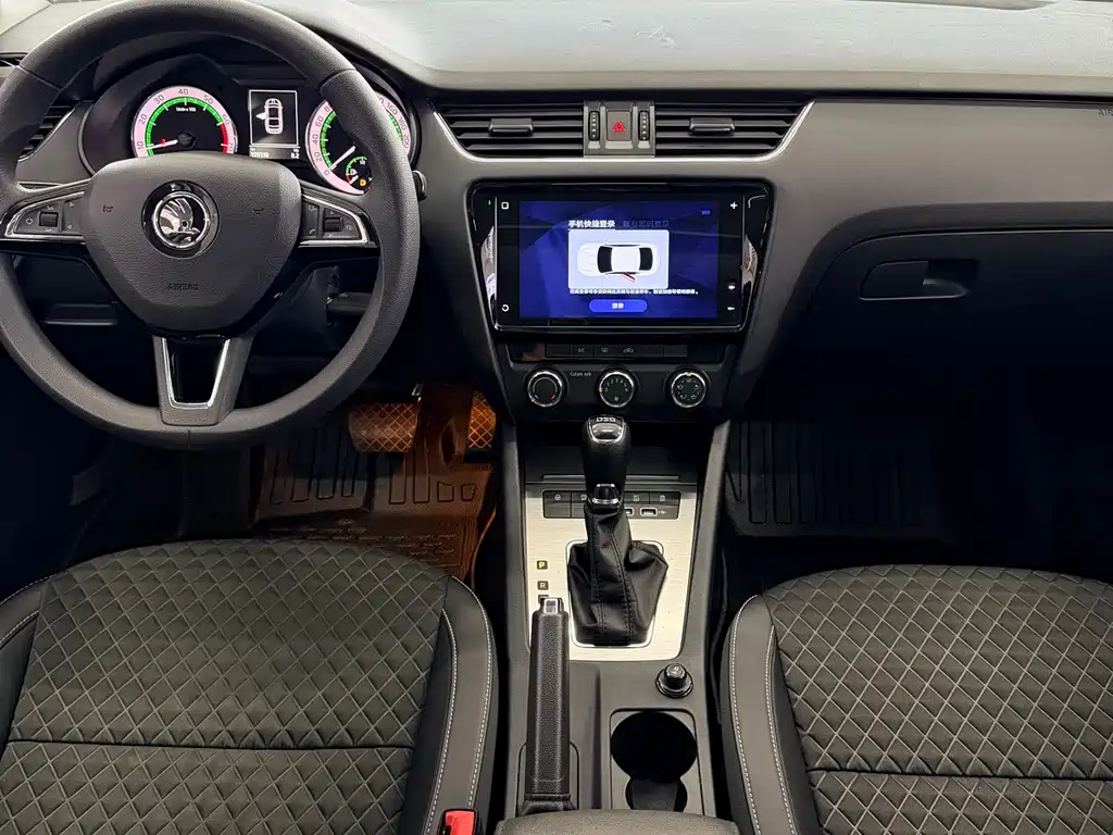 Skoda Octavia 2019 — фото 21