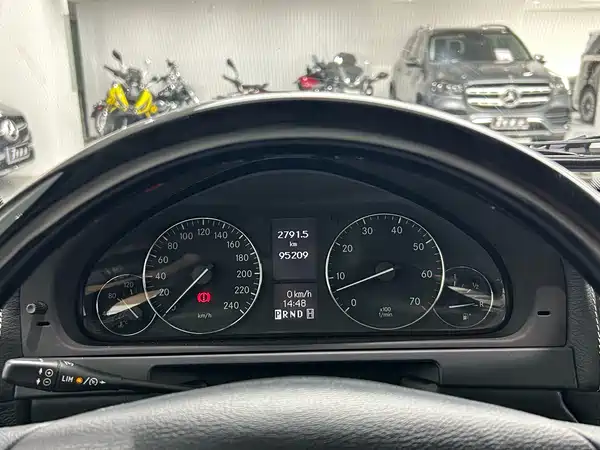 Mercedes-Benz G-Class 2013