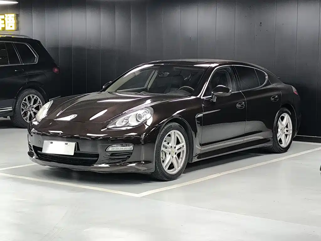 Porsche Panamera 2011 — фото 1