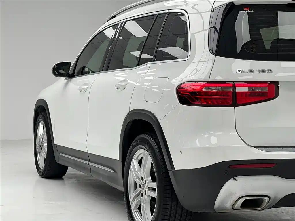 Mercedes-Benz GLB 2021 — фото 23