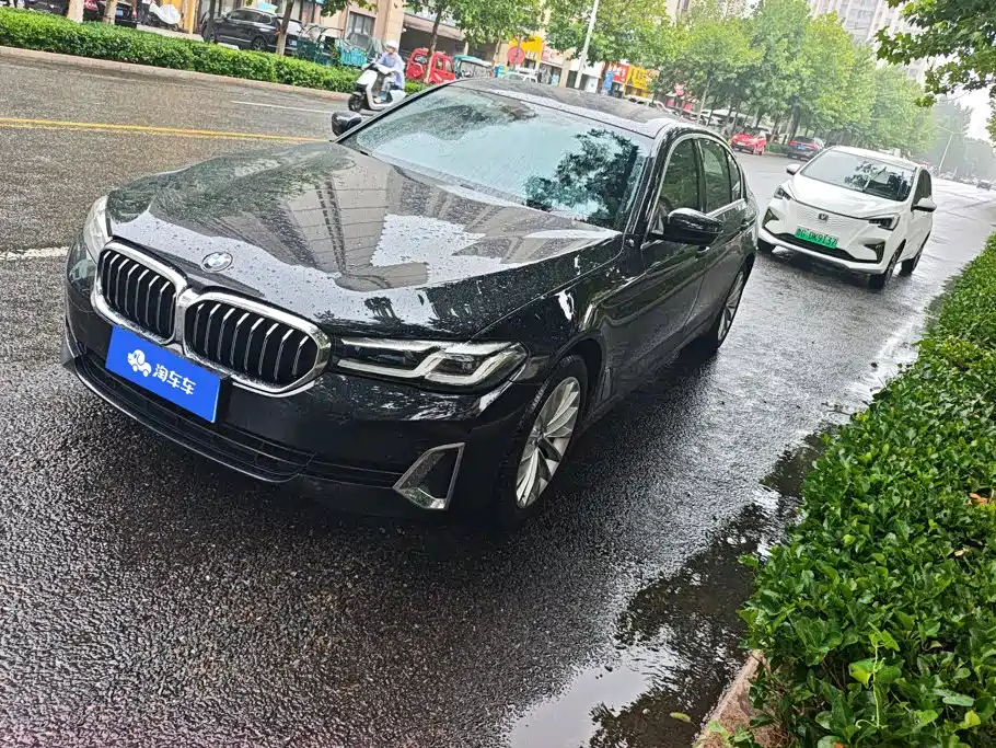 BMW 5 Series 2021