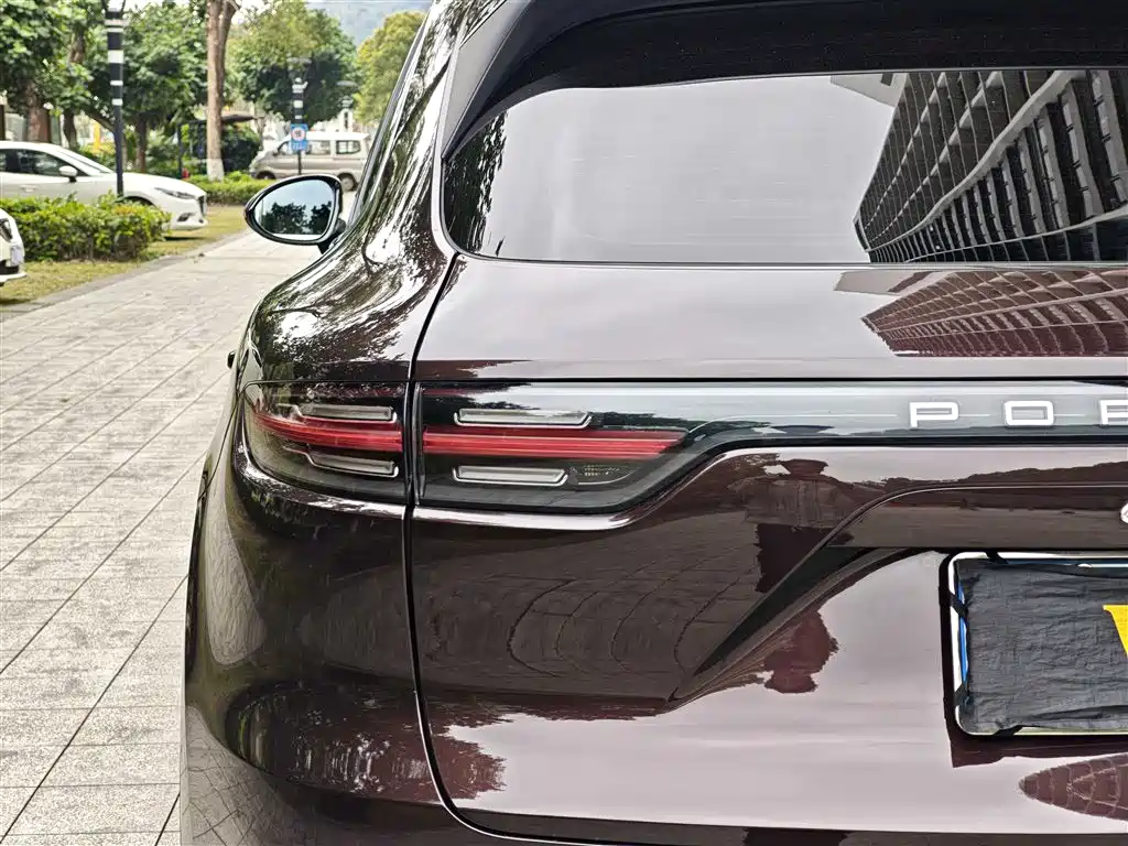 Porsche Cayenne 2018 — фото 13