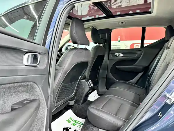 Volvo XC40 2022