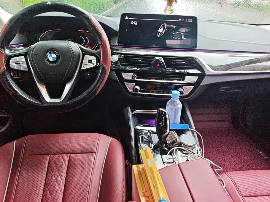 BMW 5 Series 2021 — фото 12