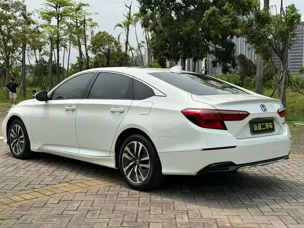 Honda Inspire 2022 — фото 7