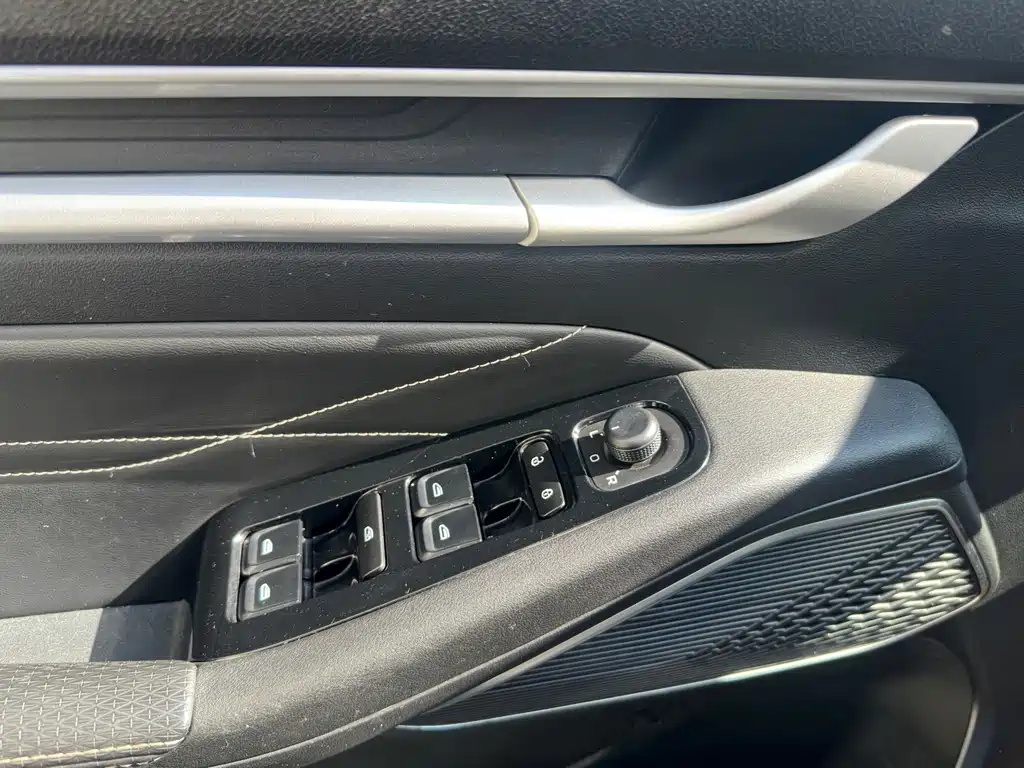 Geely Emgrand 2023 — фото 20
