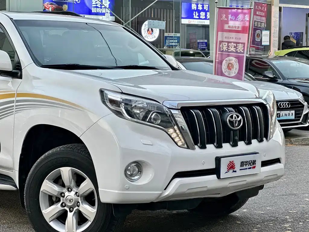 Toyota Prado 2015 — фото 6