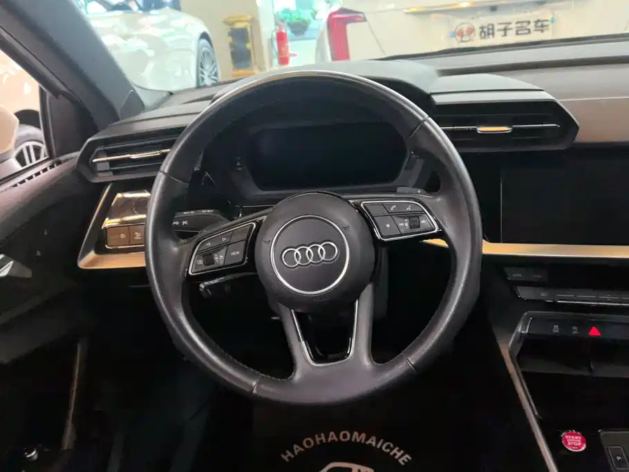 Audi A3 2021 — фото 15