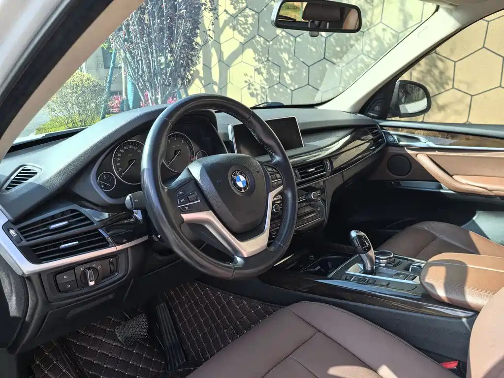 BMW X5 2014 — фото 16