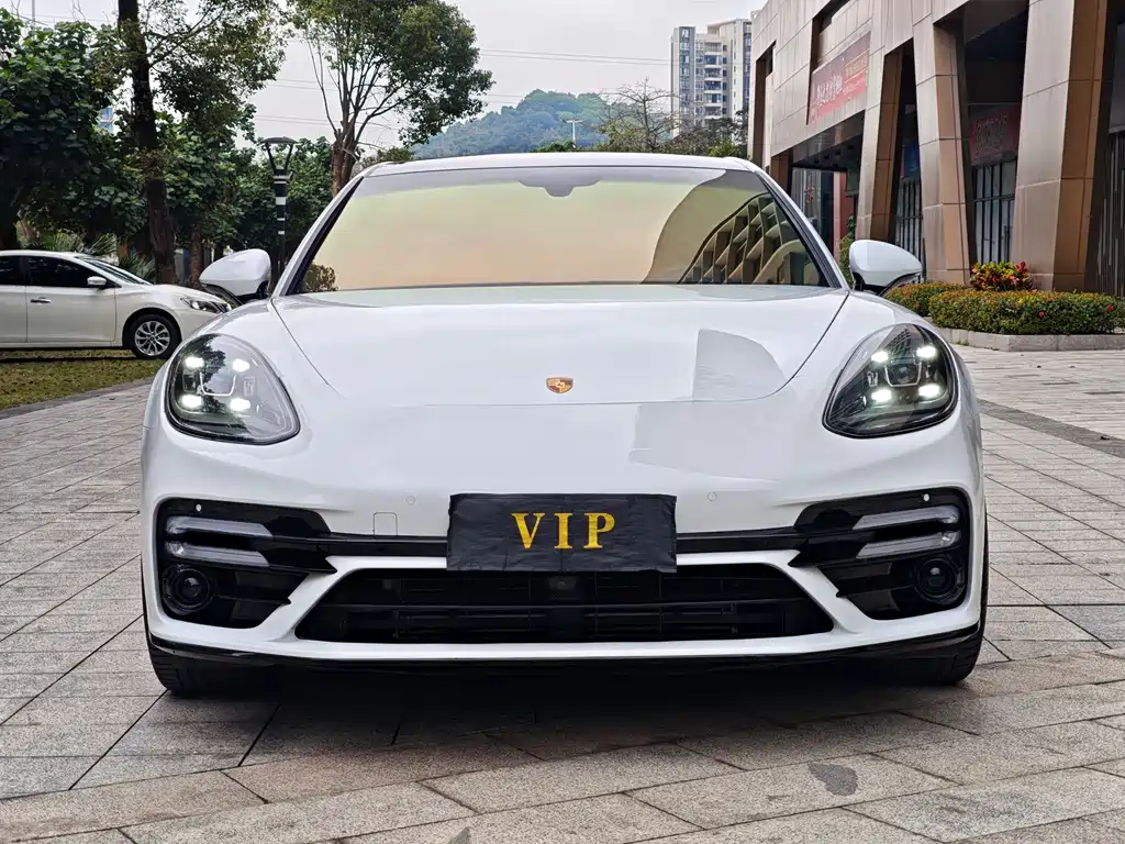 Porsche Panamera 2018 — фото 2