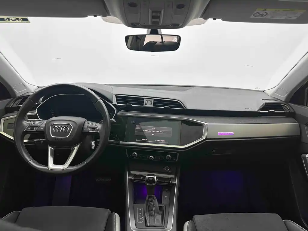 Audi Q3 2023 — фото 15