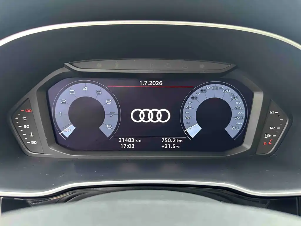 Audi Q3 2023 — фото 18