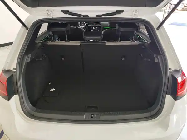 Volkswagen Golf 2020
