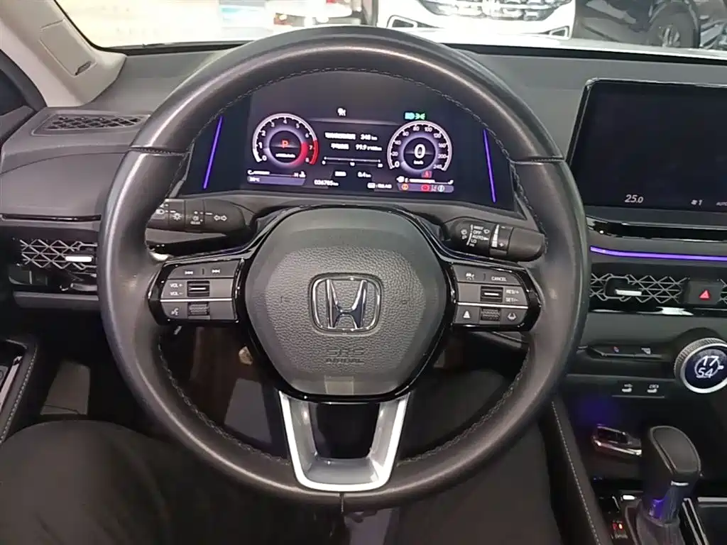 Honda Accord 2024 — фото 11