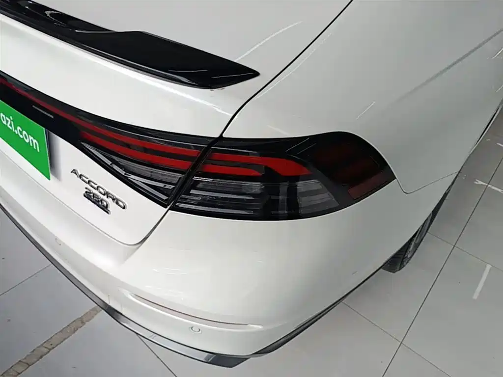Honda Accord 2024 — фото 8