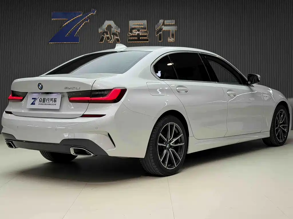 BMW 3 Series 2022