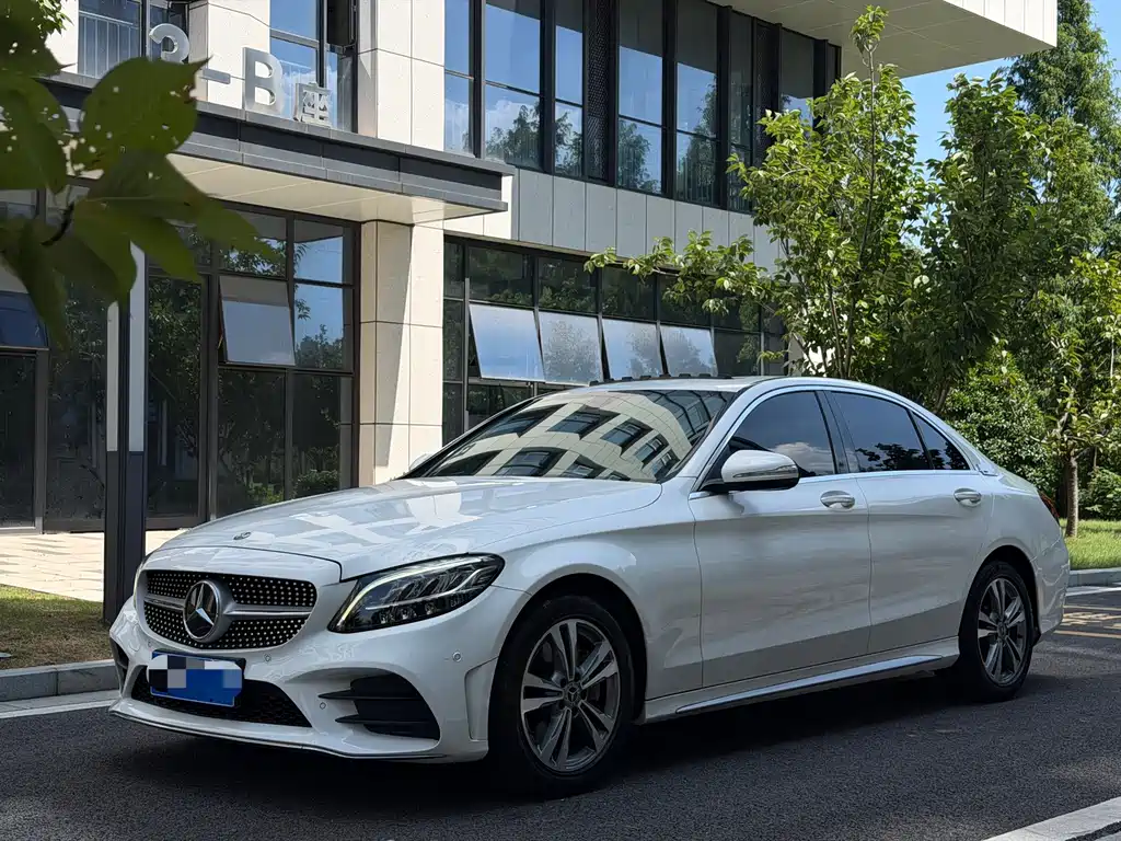 Mercedes-Benz C-Class 2019