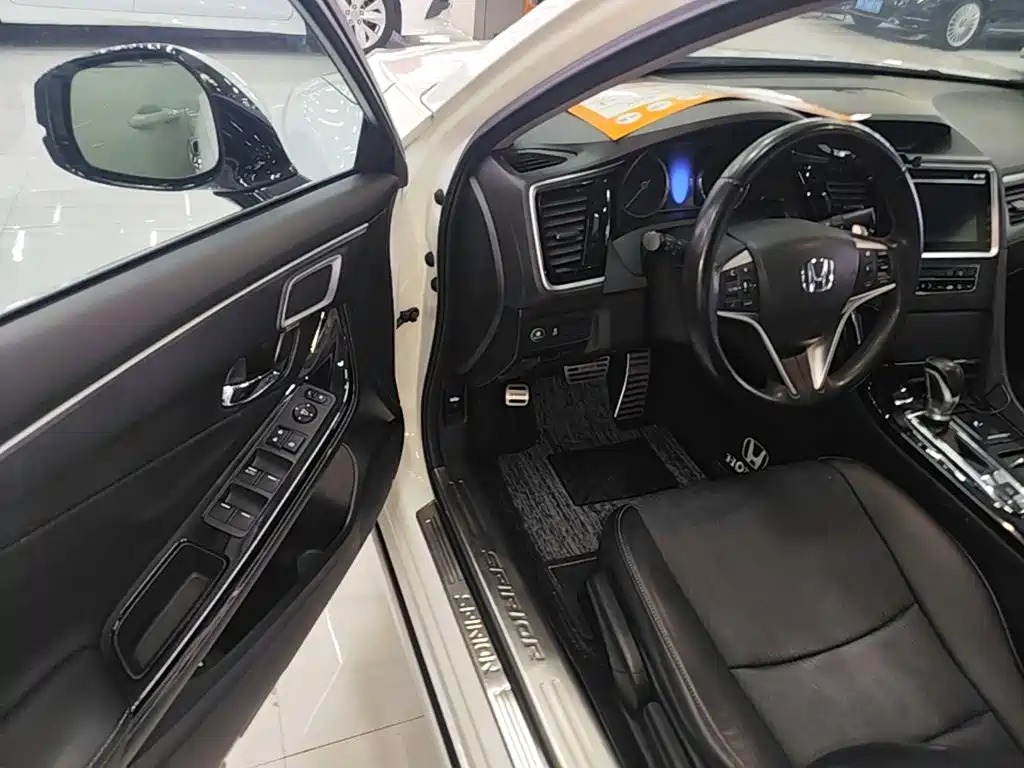 Honda Spirior 2018 — фото 16