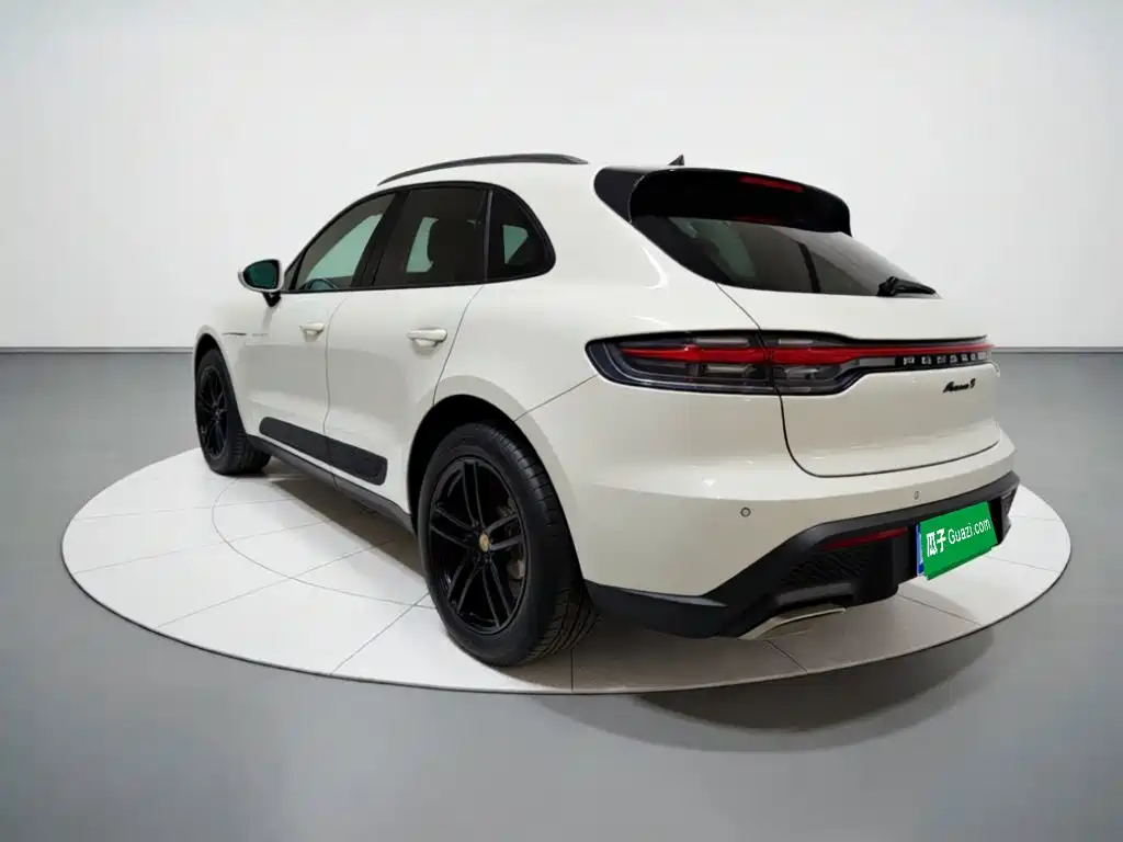 Porsche Macan 2023 — фото 4