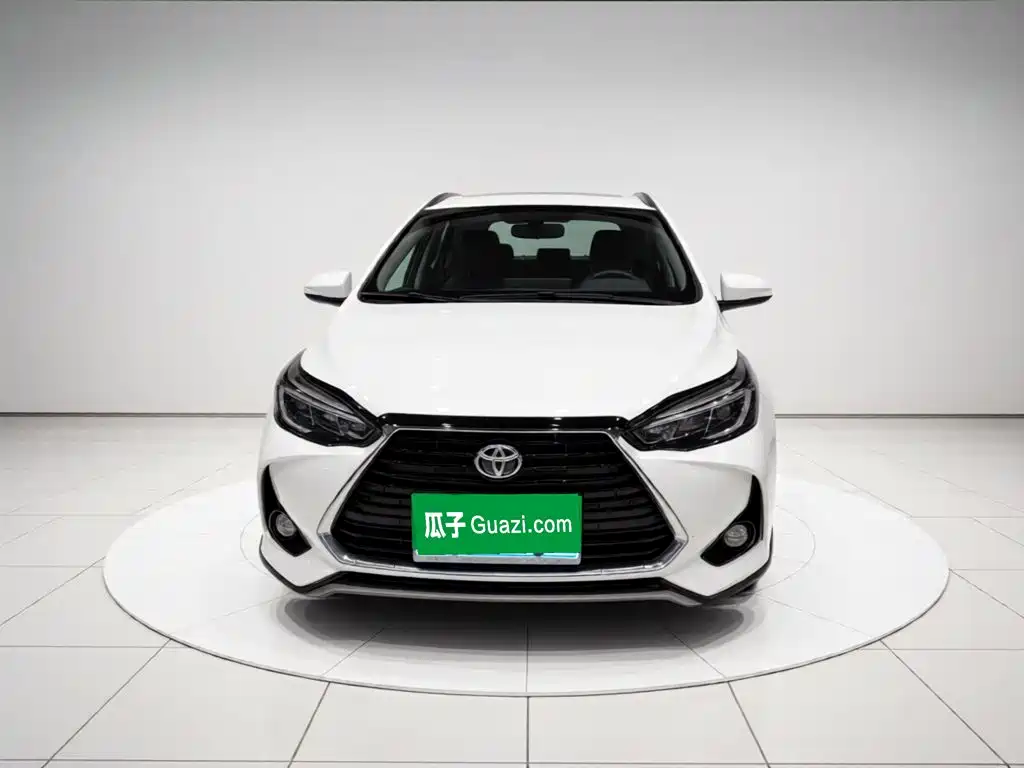 Toyota Yaris L 2022 — фото 24