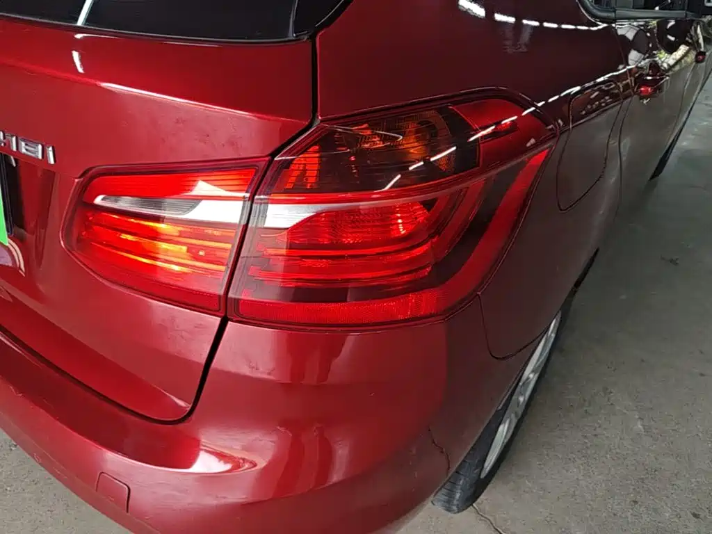 BMW 2 Series Wagon 2015 — фото 8