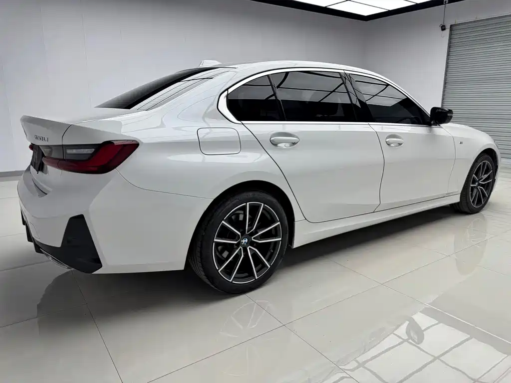 BMW 3 Series 2023