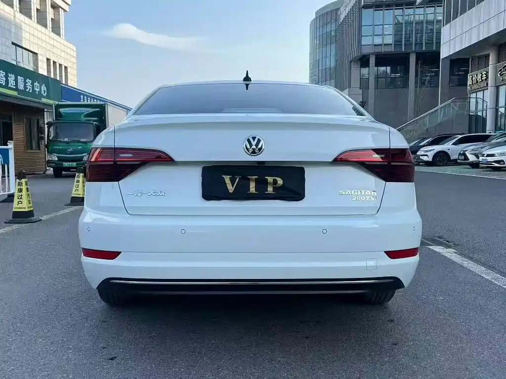 Volkswagen Sagitar 2023
