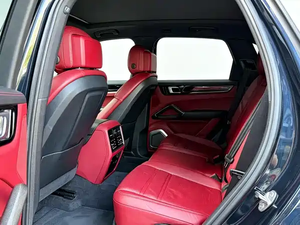 Porsche Cayenne 2020