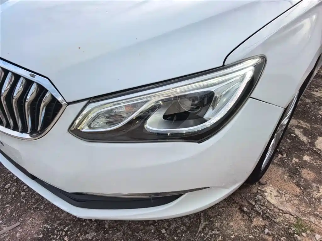 Buick Excelle 2017 — фото 24