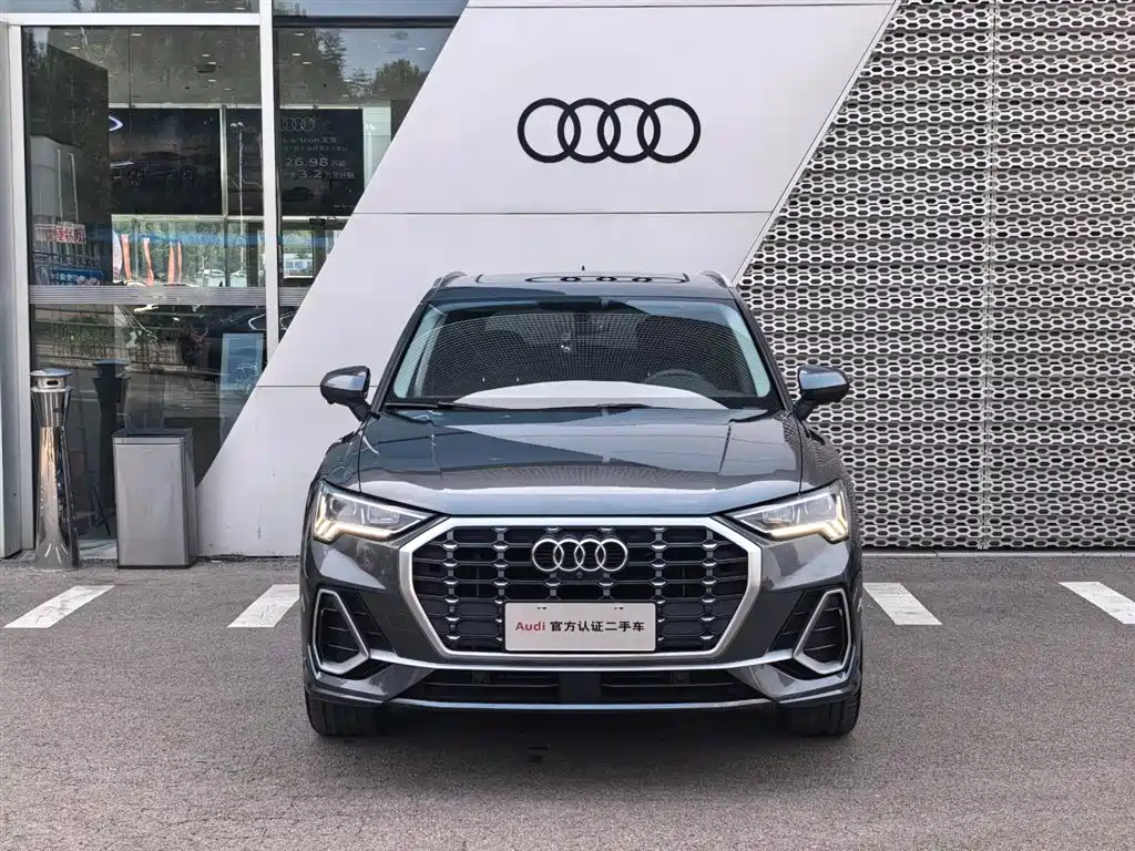 Audi Q3 2020 — фото 2
