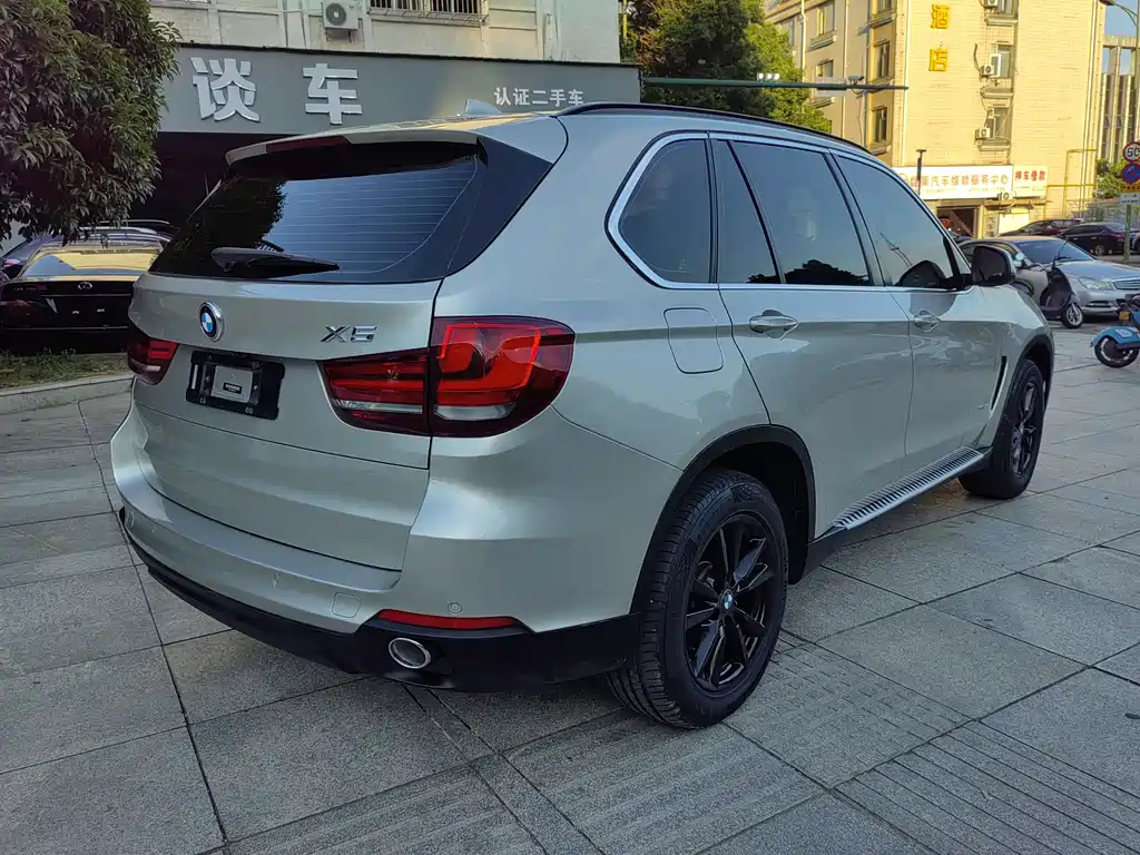 BMW X5 2016 — фото 6